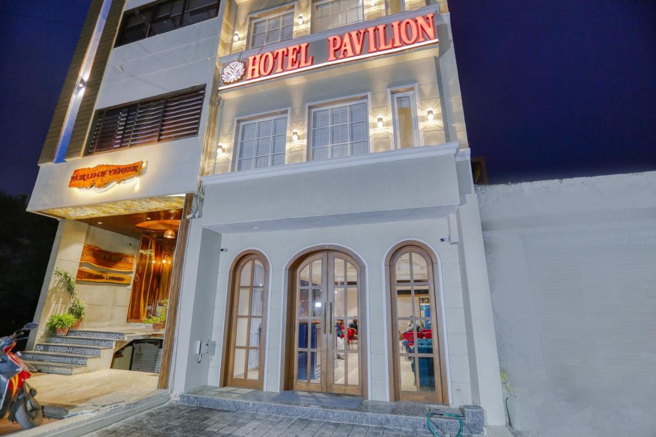 Hotel Pavilion อินดอร์ ภายนอก รูปภาพ