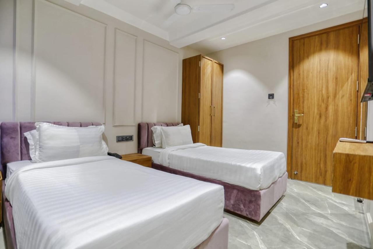 Hotel Pavilion อินดอร์ ภายนอก รูปภาพ