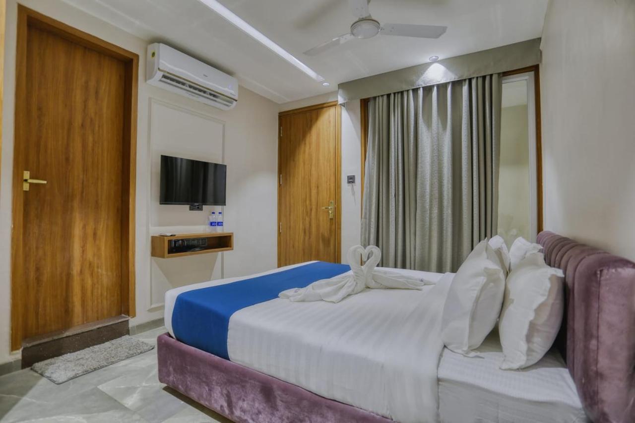 Hotel Pavilion อินดอร์ ภายนอก รูปภาพ